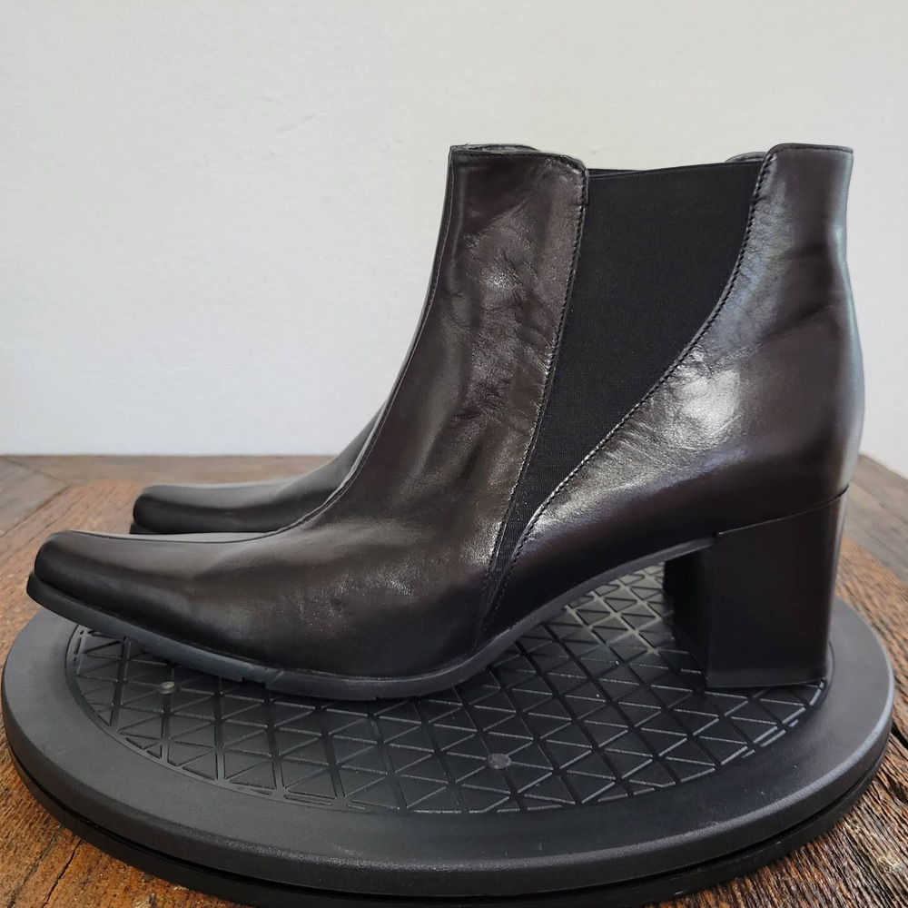 Gama Square Toe Ankle Leather Booties - Picture 2 of 12